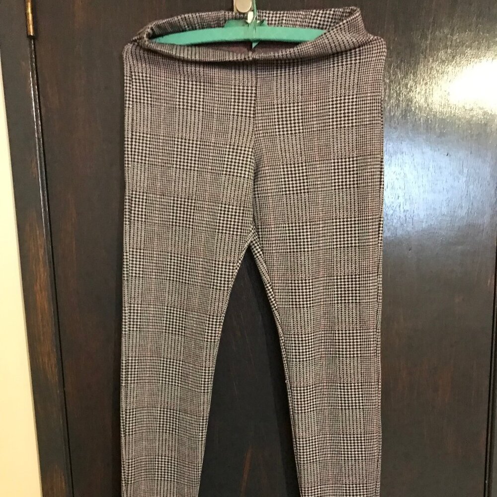 Pink Rose Ladies Slim Plaid Pants Size Medium